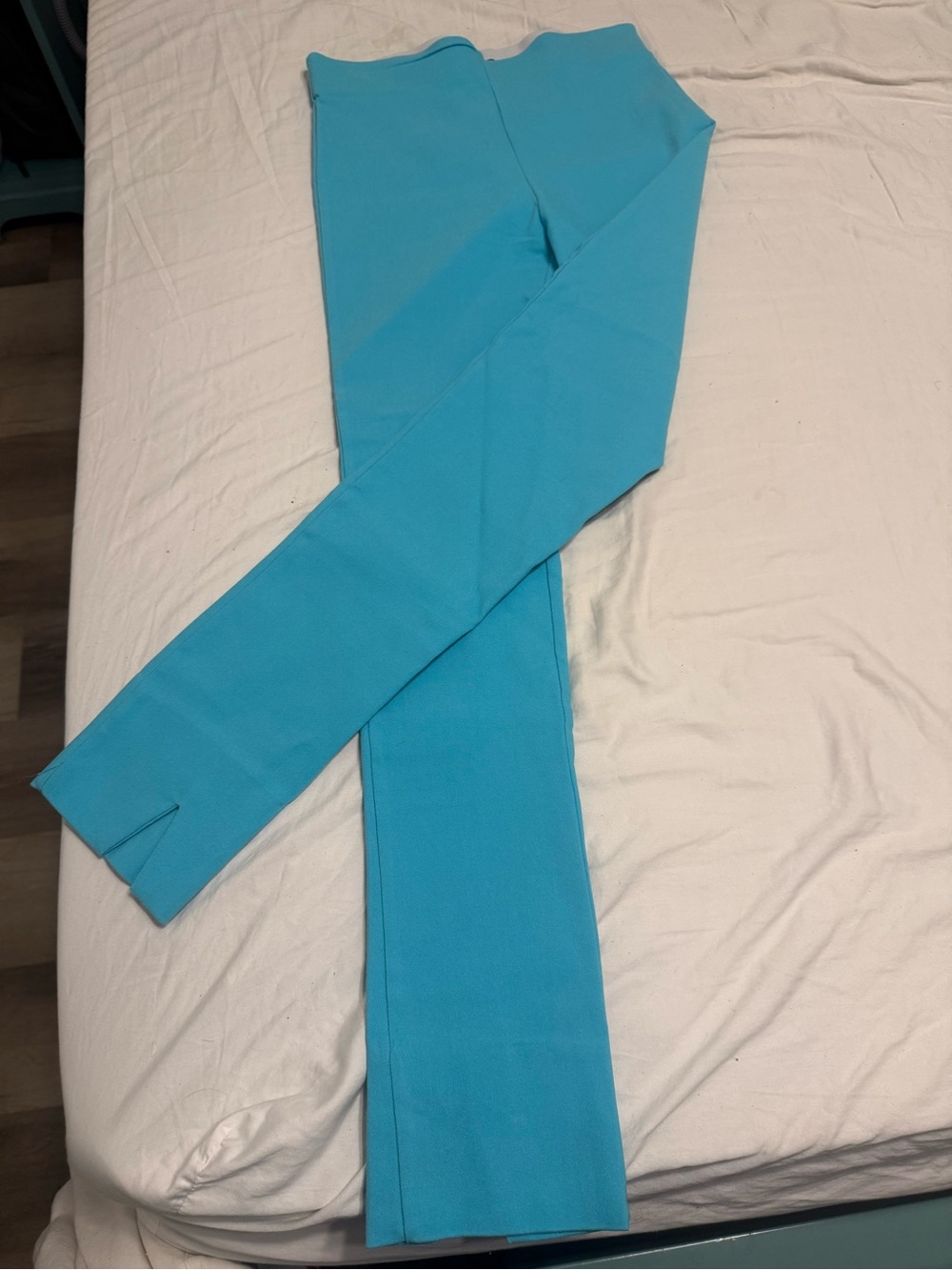 Women’s Skinny Jeans in Bright Turquoise Stretch